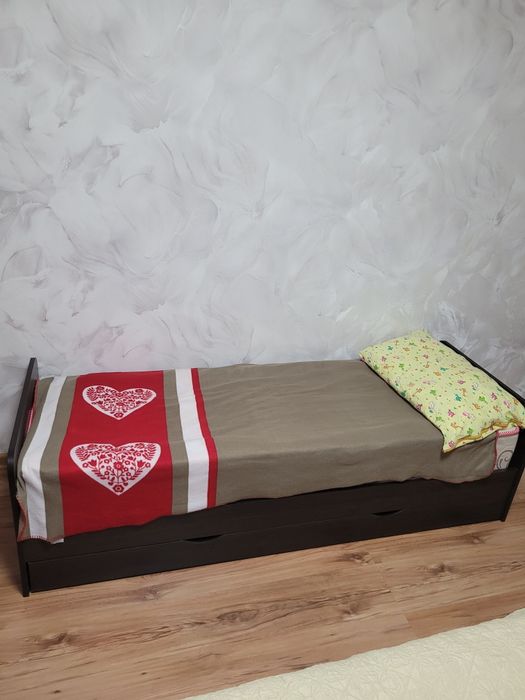 Продам детскую кроватку 3в 1