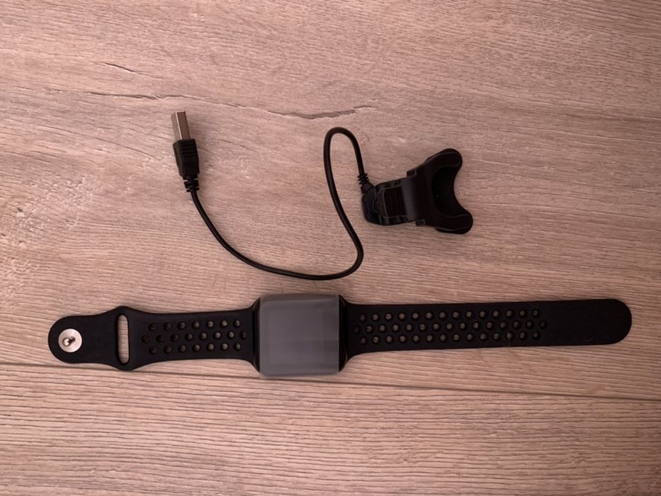 Смарт часовник F8