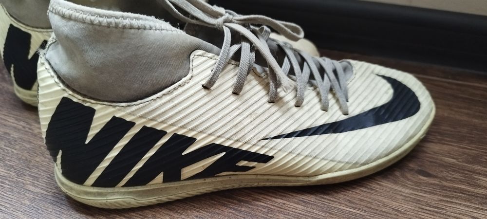 Футболни стоножки - Nike