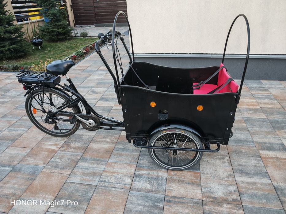 Bicicletă Cargo Semi-Electrică