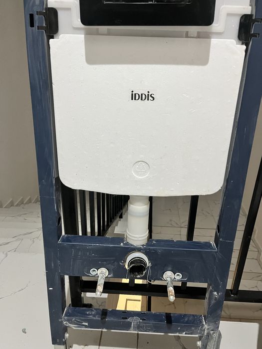 Инсталяция б/у в подарок унитаз