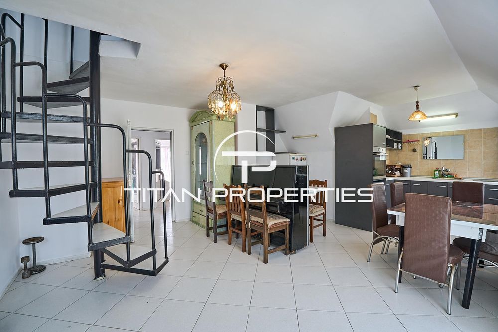 Дава се под наем Мезонет в Пловдив, Христо Смирненски - 140 кв.м за 600 € - Снимка #1