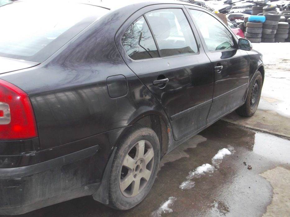 Шкода Октавия 1.9тди 105 к.с.2006 год седан.Само на части