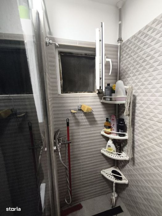 Apartament Icil-Casa de Cultura, 3 camere, o baie, bucătărie separata.