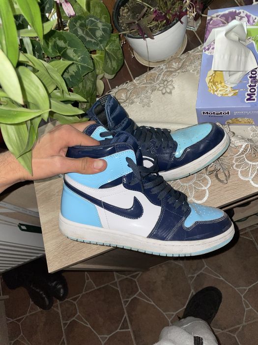 Vand adidasi jordan 1