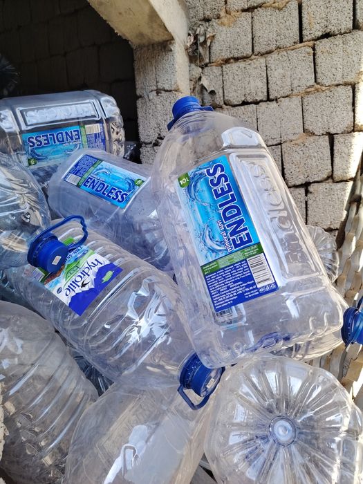 Продам 10литровые баклашки