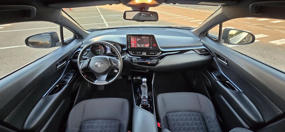 Toyota C-HR Import Germania de la Pers Fizica 2.0 Hybrid 184cp Team Deutschland