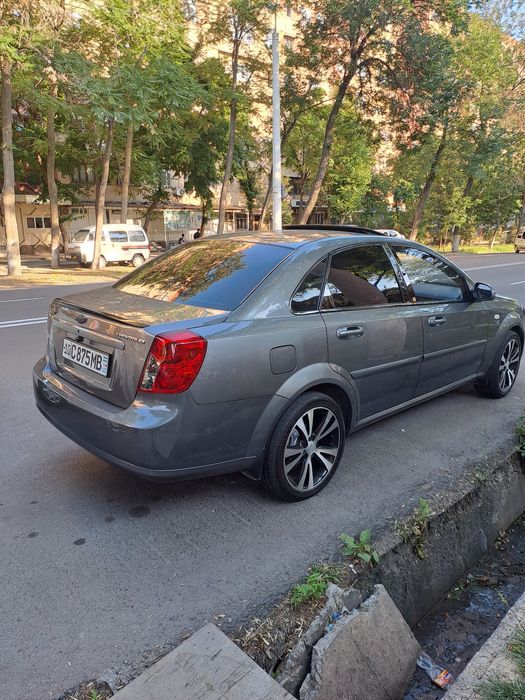 Ласетти 2013.    1.6 автомат нахт ва вариантга