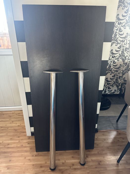 Барная стойка с ножками