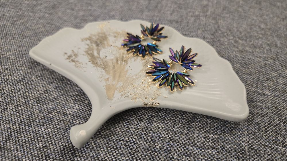 Поставка за бижута