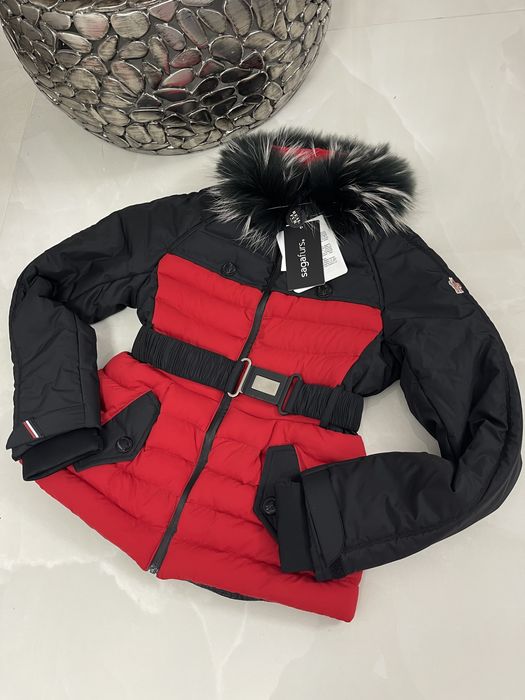 Geaca dama Moncler cu guler din blana naturala