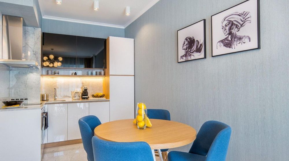 Дава се под наем Двустаен апартамент в София, Лозенец - 70 кв.м за 827.73 € - Снимка #2