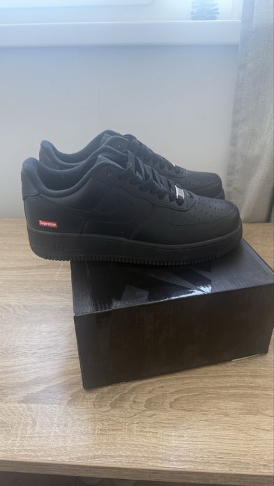 Nike airforce 1 supreme black 40
