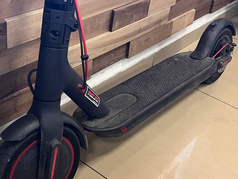 Электросамокат Xiaomi M365 Pro