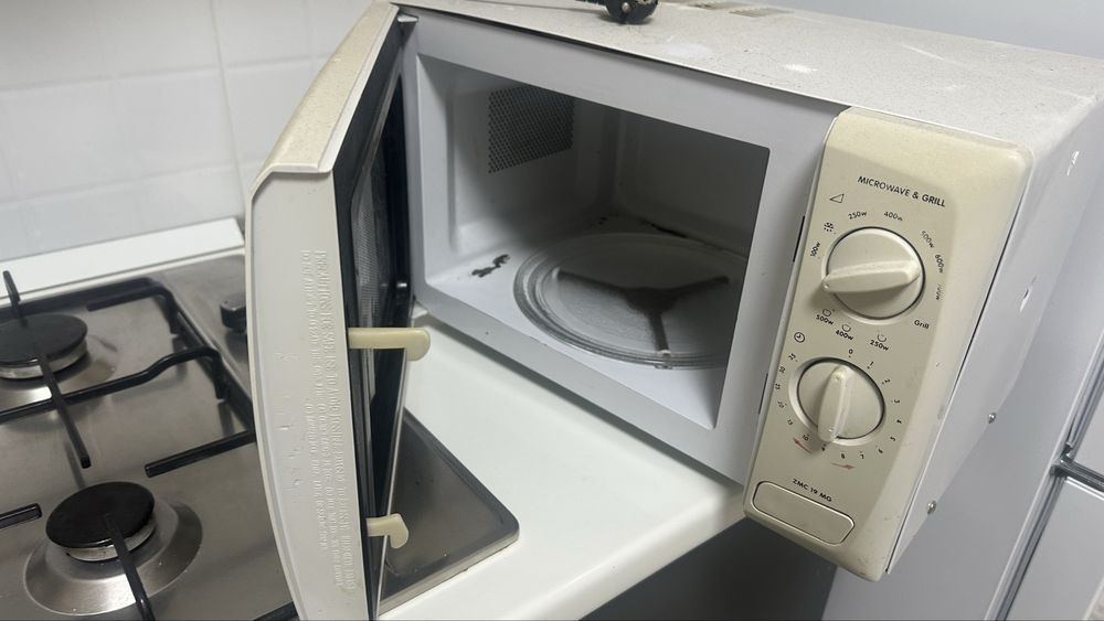 Микроволновые печь