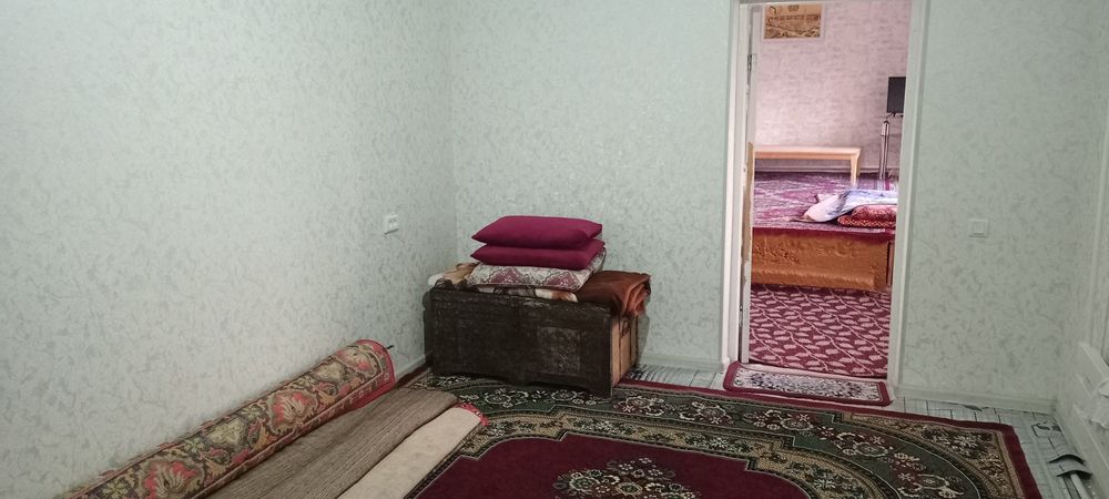 Уй сотилади 12 сотих, 7 хона, ошхoна,санузел,хаммом