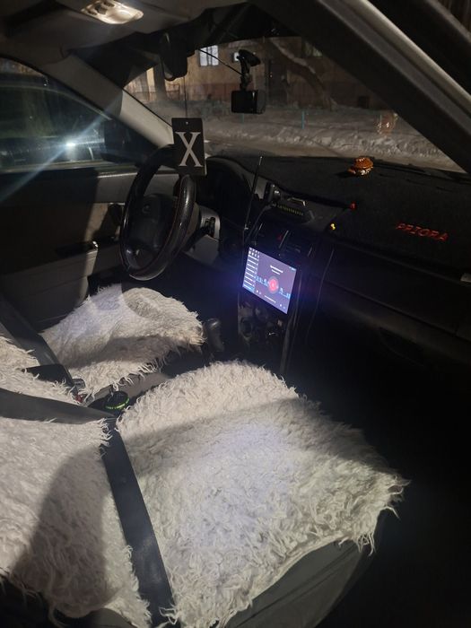 Продам  приора 1 , обьем 1.6, бензин, каз учет