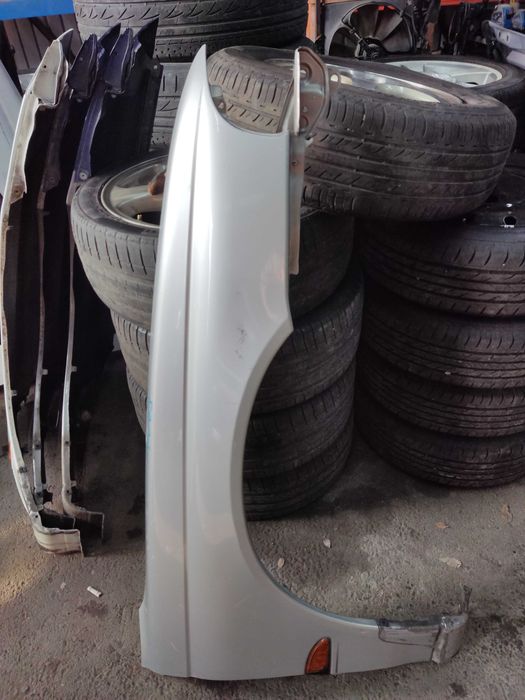 Крыло Субару переднее