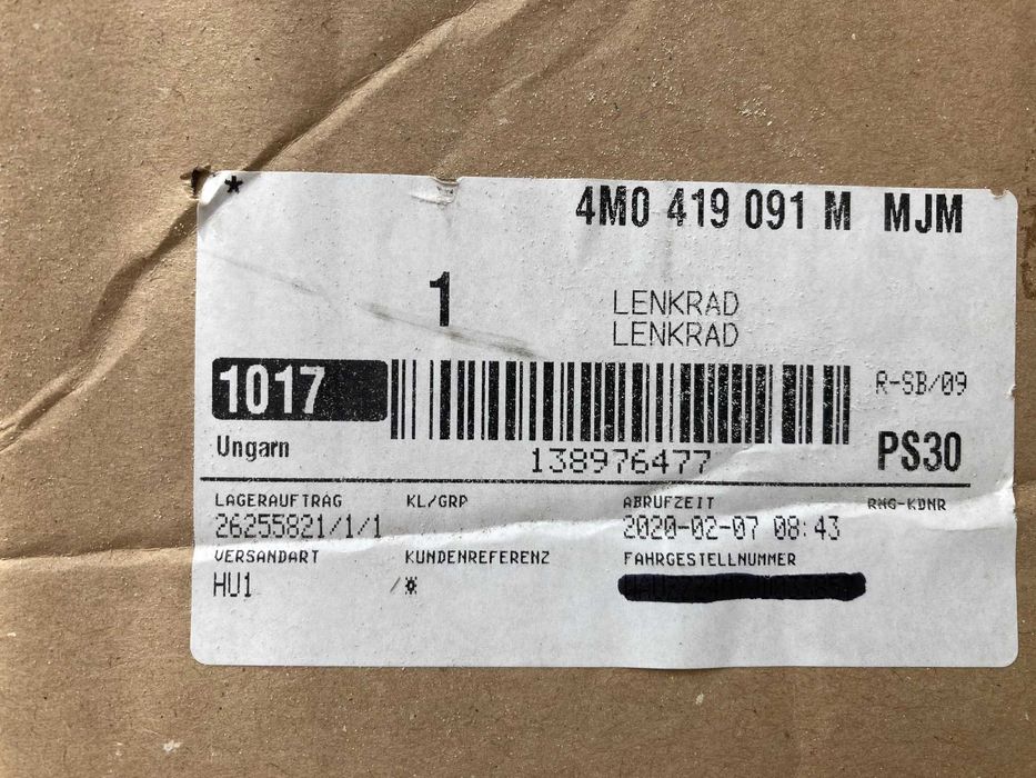 Volan NOU din piele AUDI cu padele DSG compatibil modele AUDI 2018+