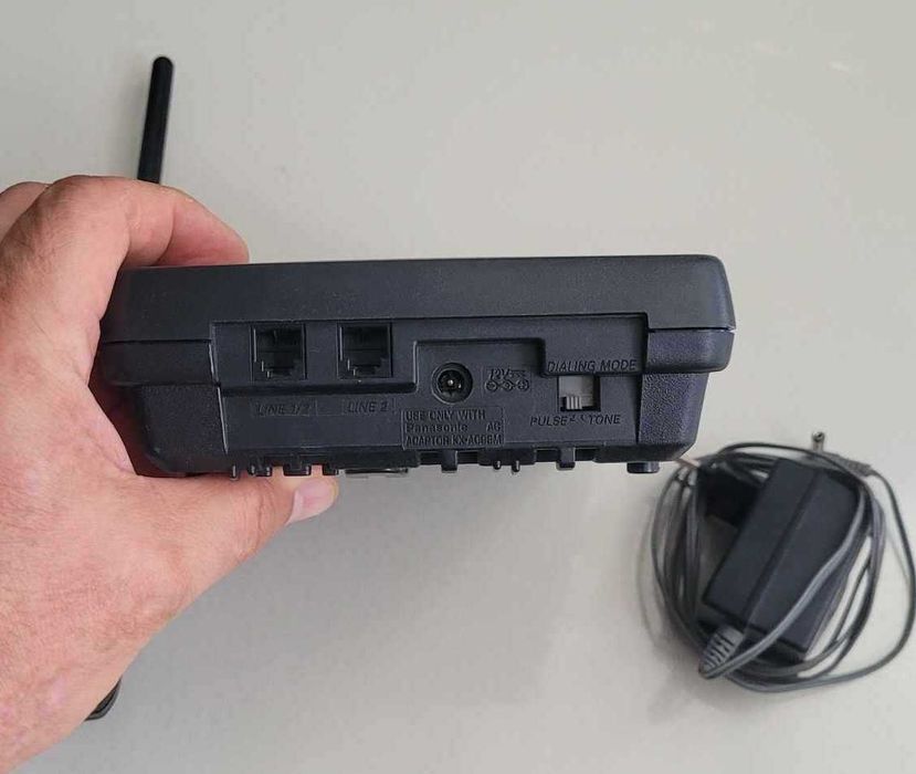 Цифрово/аналогов телефон,две линии,секретар Панасоник,отличен