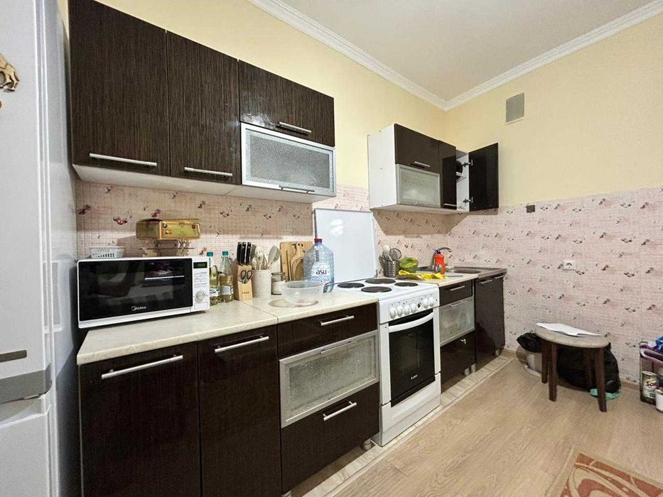 Продам кухонный гарнитур б/у