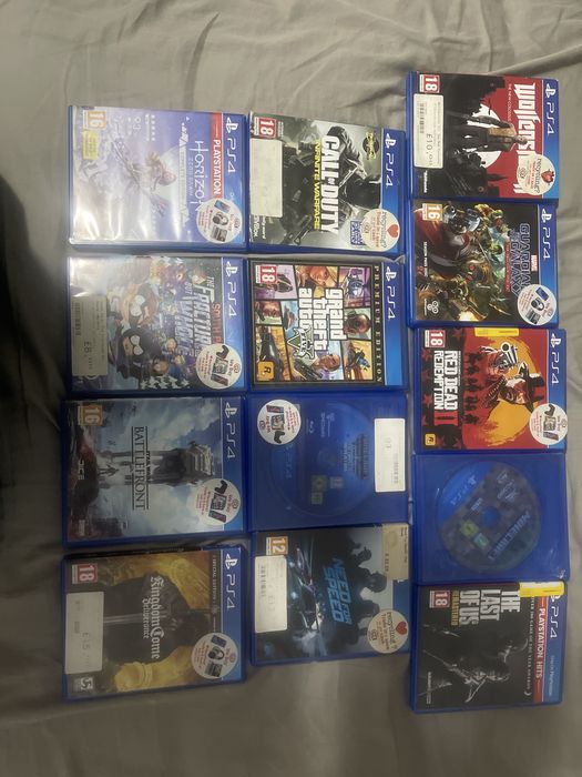 PS4 Slim 13 jocuri pachet NEGOCIABIL
