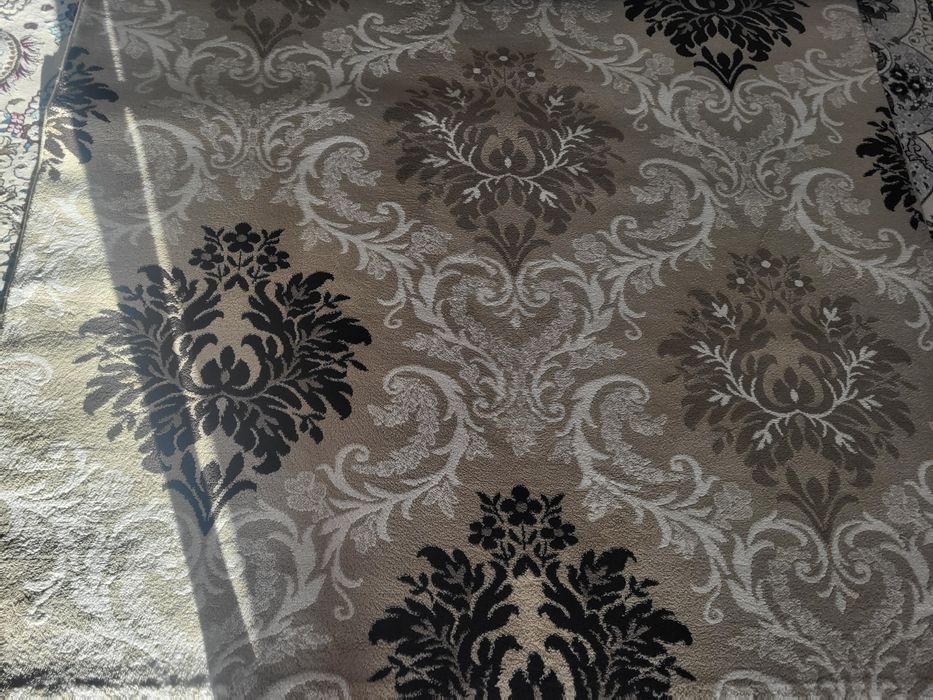 Продам ковёр срочно