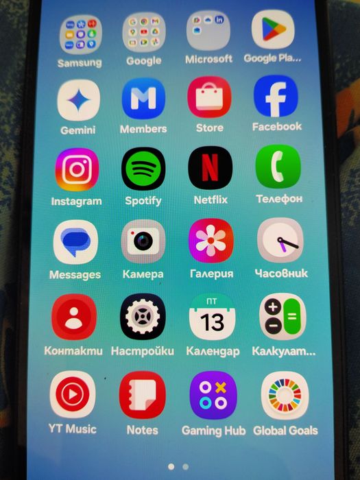 Смартфон Samsung Galaxy A17 5G чисто нов