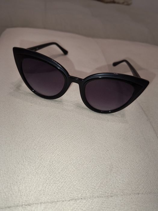 Guess слънчеви очила