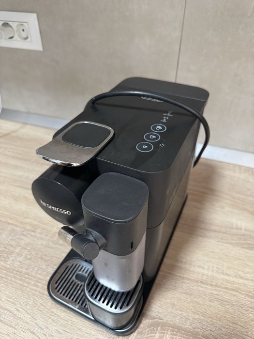Espressor Lattissima One Evolution Negru