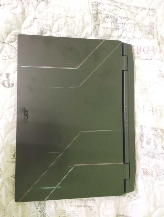 Геймърски лаптоп Acer Nitro 5 – Ryzen 7 6800H, RTX 3060, 16GB DDR5