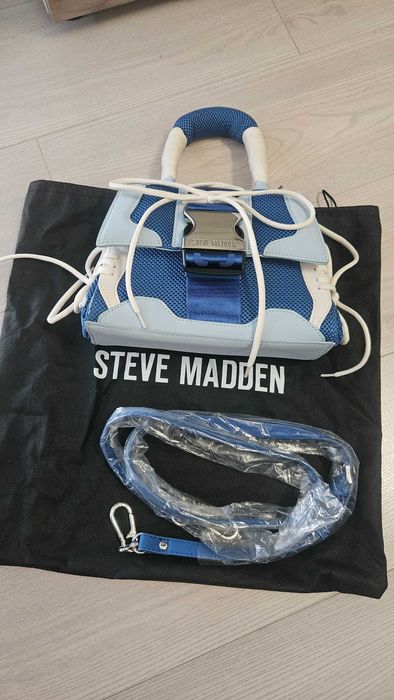 Дамска чанта Steve Madden Bdiego с мрежести зони и декоративни връзки