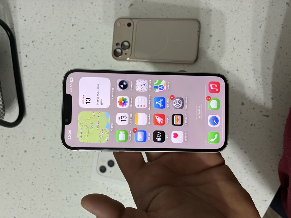 Iphone 13 256 ГБ. Без забележки със кутия