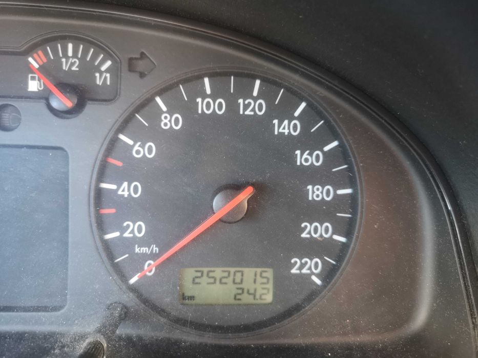 VW Passat Б5 1.9TDI 110к.с. 1998г.