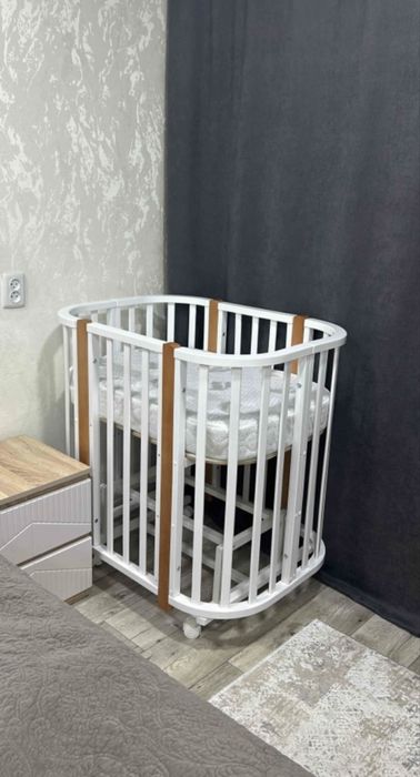 Манеж кровать трансформер с маятником в идеальном состоянии