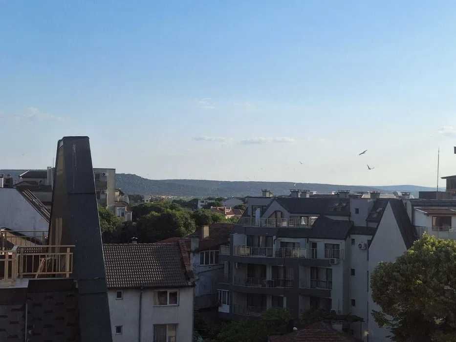 Отдавам под наем тристаен апартамент Колхозен пазар гр. Варна