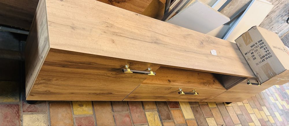 Тумба под телевизор