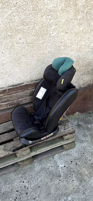 Столче за автомобил