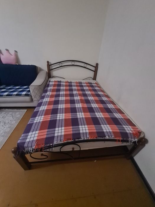 Продам кровать звоните