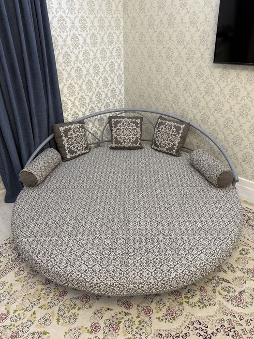 Круглый диван трансформер