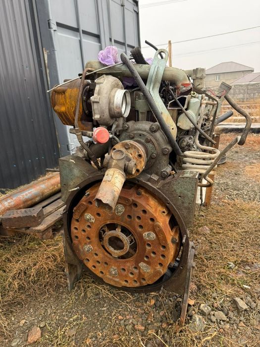 Продам двигатель Howo WD615