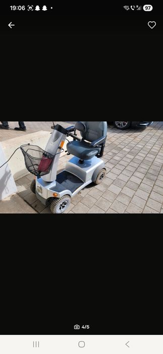 Carucior electric pentru persoane cu dizabilitati sau oameni in varsta