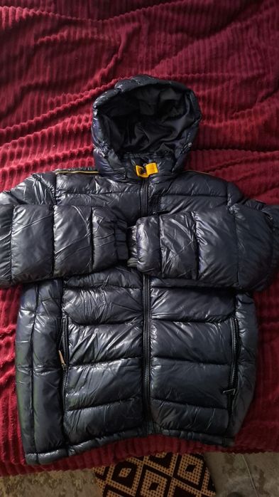 Vând geaca left Point neagră