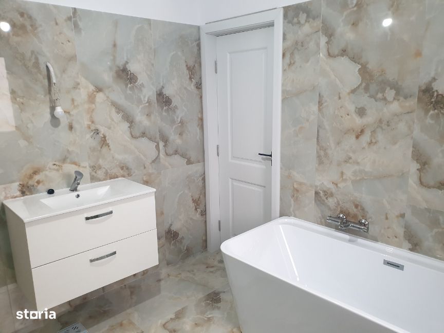 IASI - Valea Lupului - Casa cu 5 camere parter + etaj - INTABULATA