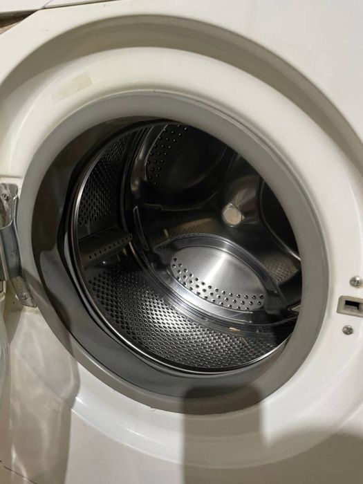 Indesit stiralka zapchastga sotiladi.