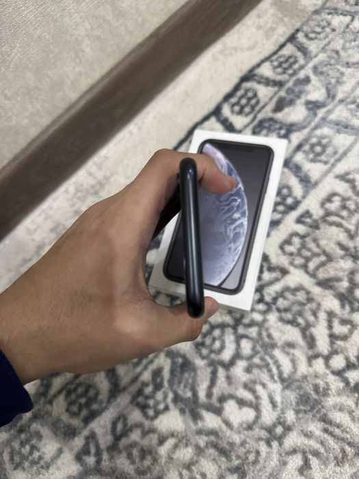 iPhone Xr 64GB 77% ideal korobka document