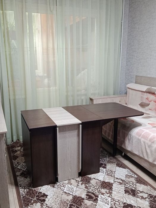 Стол-трансформер, стол-книжка