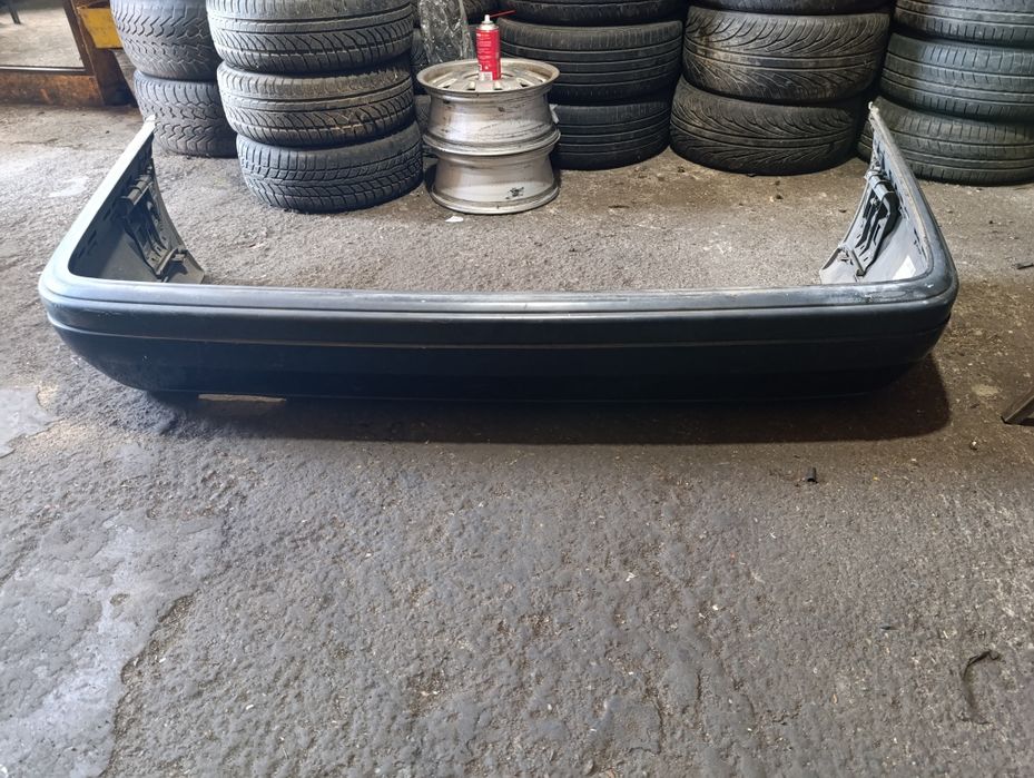 Бампер задний на Мерседес W202