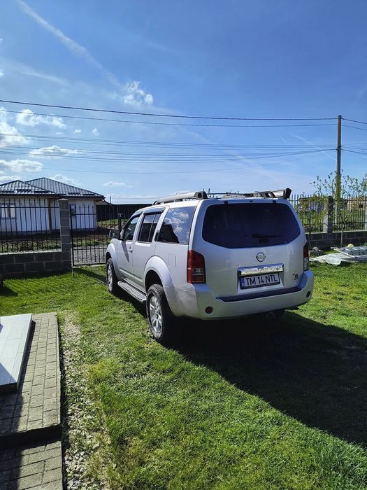 Nissan Pathfinder Vand Nissan Pathfinder 2005, cutie automata, motor 2.5L, 315.828 km