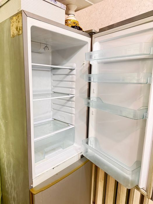 Холодильник Samsung